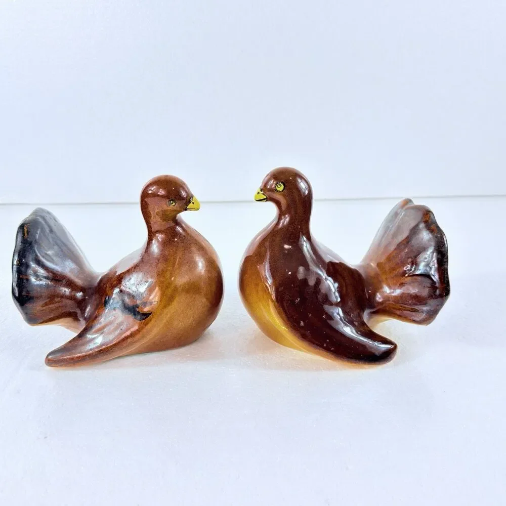 Vintage Pair Ceramic Fantail Brown Dove Figurines Italy Mid Century Modern Decor